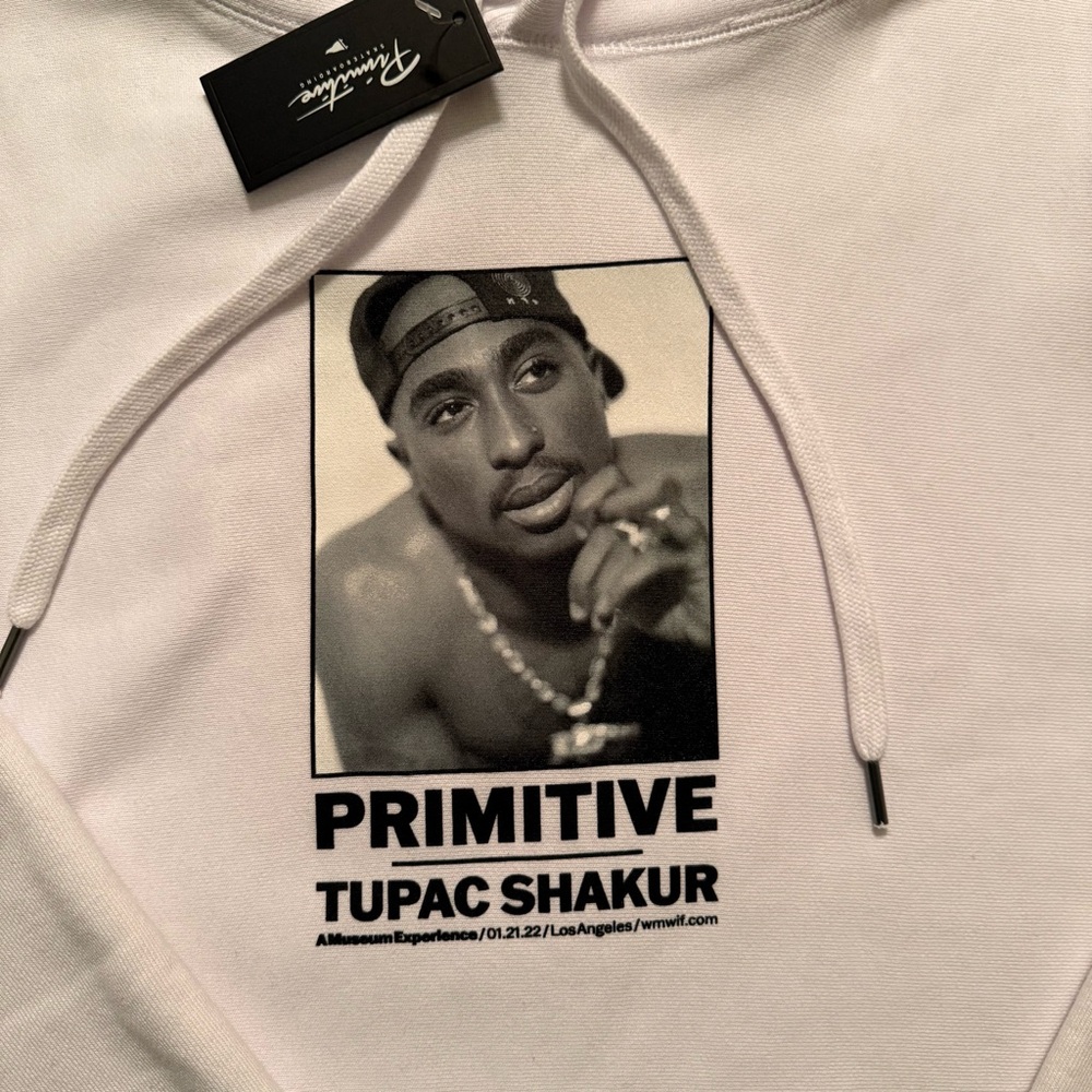 Primitive x Tupac Shakur Museum Experience Los Angeles Exclusive Hoodie White M - Picture 3 of 5